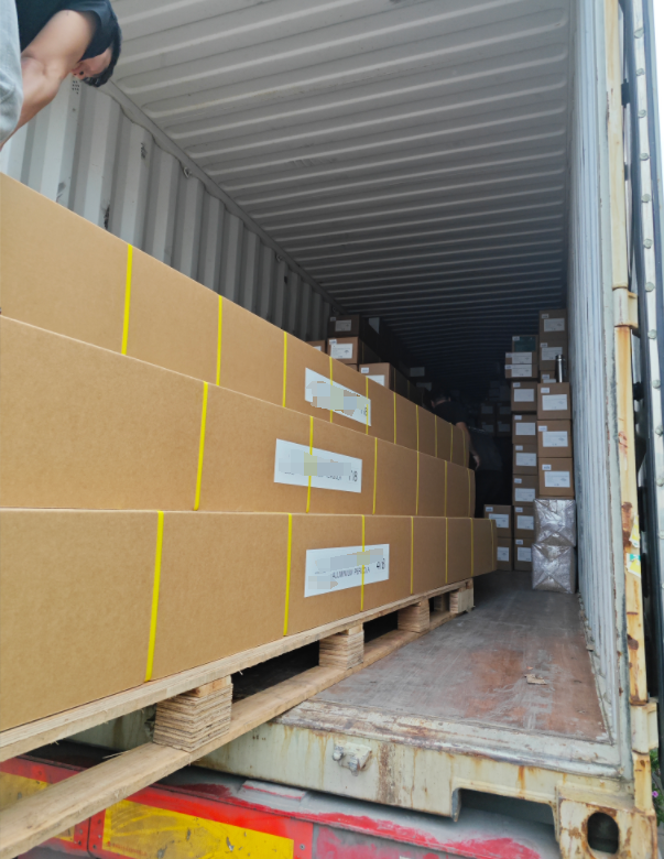 Carton Packing