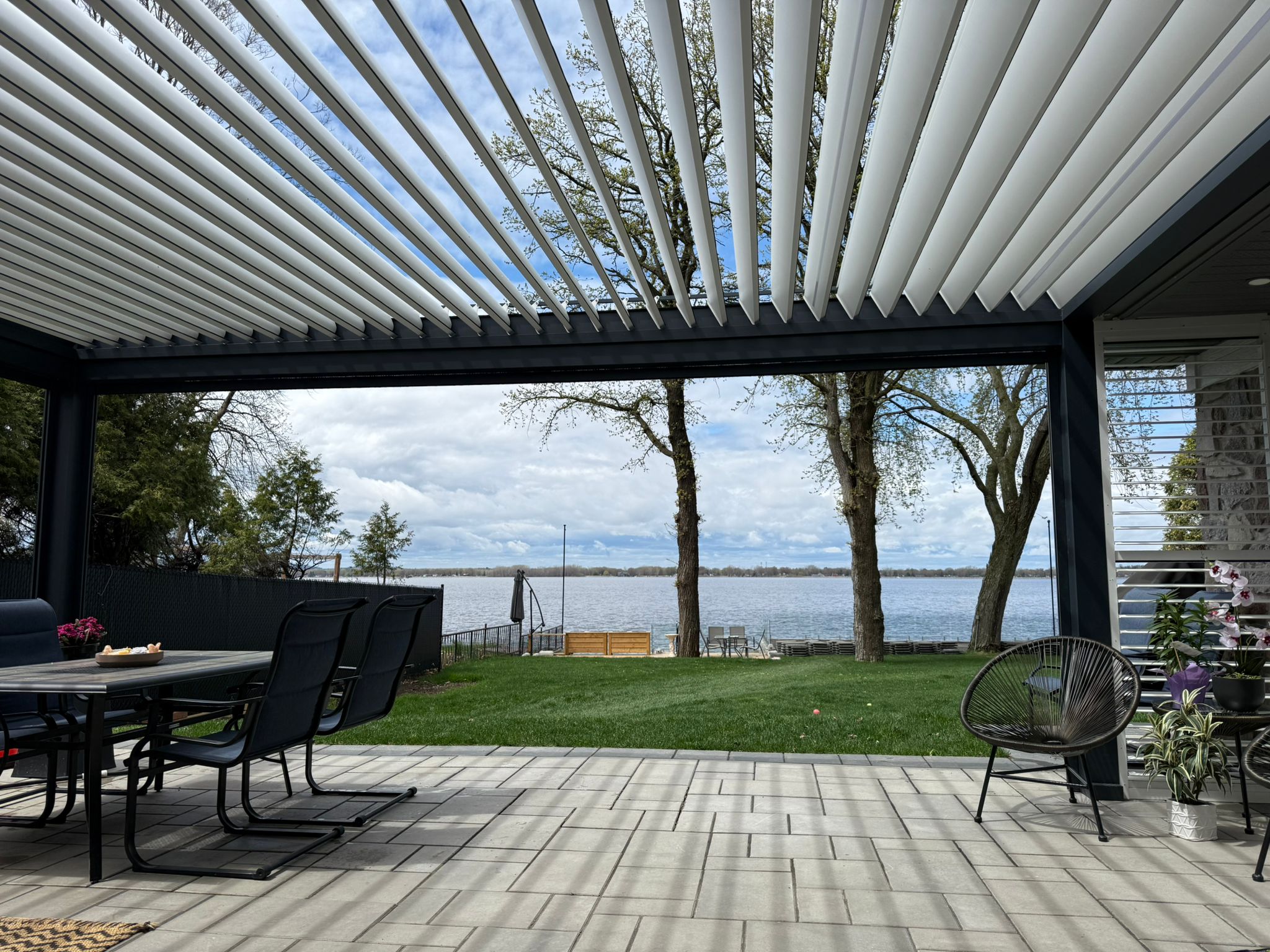 louvered pergola